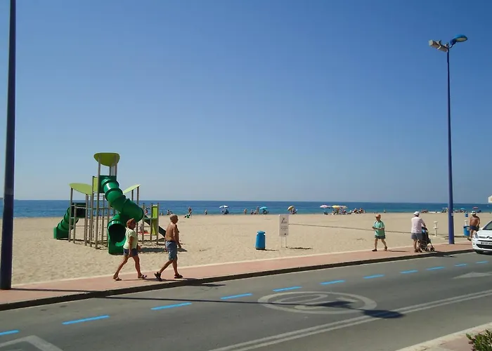 Poniente Turia Trg 貝尼多姆