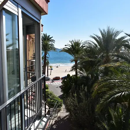 Poniente Turia Trg 貝尼多姆