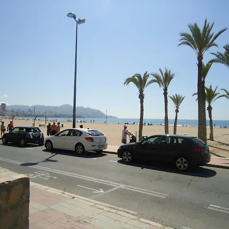 Poniente Turia Trg * בנידורם